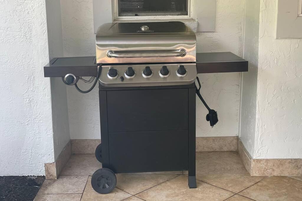 Cheerfull 4/Bed/ 3 Bath / Pool / Best Location North North Naples Εξωτερικό φωτογραφία