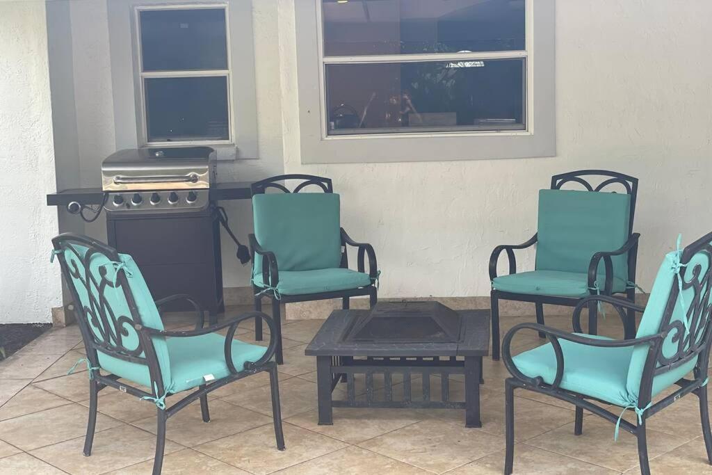Cheerfull 4/Bed/ 3 Bath / Pool / Best Location North North Naples Εξωτερικό φωτογραφία